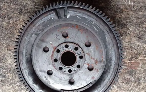 Toyota RAV 4 (XA30) Flywheel