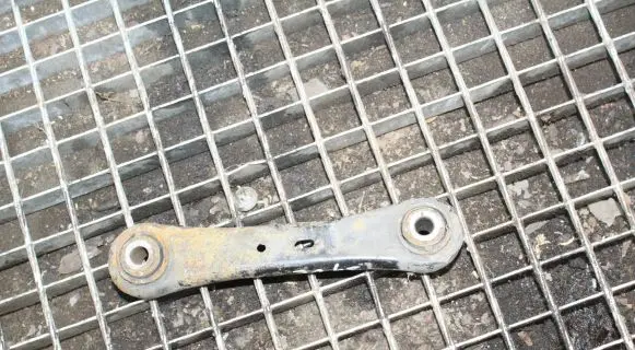 Volvo V60 Rear upper control arm/wishbone