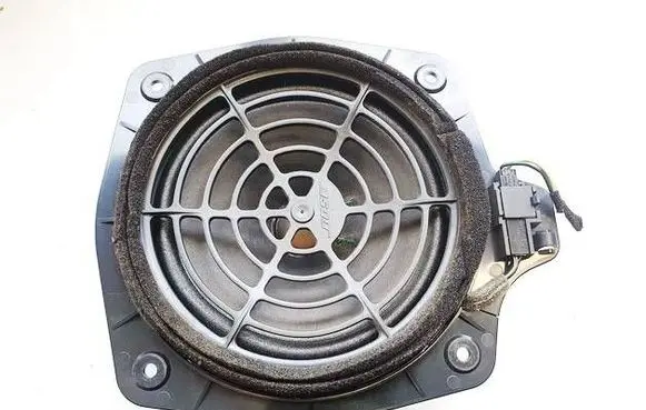 Audi A3 S3 8P Front door speaker 8H0035411A