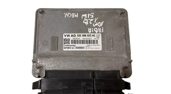 Skoda Fabia Mk2 (5J) Engine control unit/module 03E906023AC 5WP4091205 5WP40912