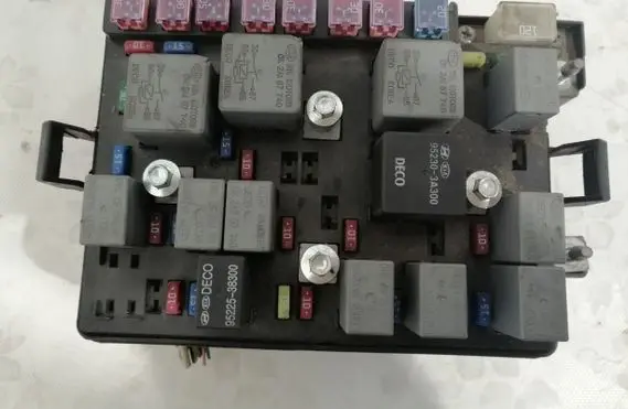 KIA Cerato Fuse module 919552F092