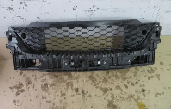 Iveco Daily 6th gen Radiator support slam panel