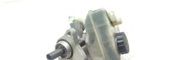 Mercedes-Benz C W204 Master brake cylinder A2034300002