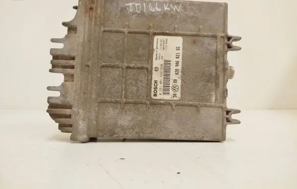 Volkswagen Golf III Engine control unit/module 028906021GG 28SA3207 0281001649