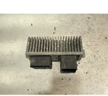 Renault Laguna III Glow plug pre-heat relay 8200558438A RCS812