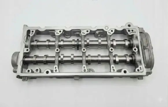 Volkswagen PASSAT B8 Camshaft 04L103308B