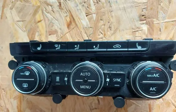 Volkswagen Golf VII Climate control unit 5G0907044AP