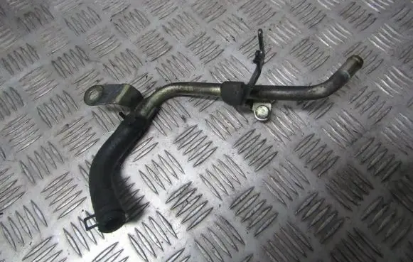 Engine coolant pipe/hose
