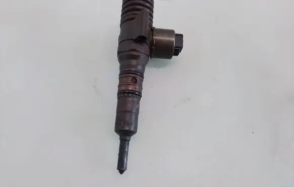 Audi A3 S3 8P Fuel injector 03G130073G