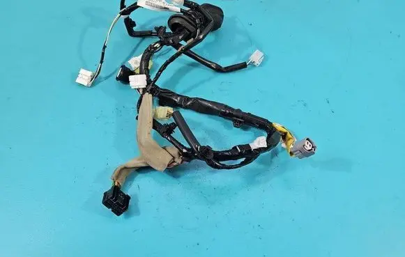 Suzuki SX4 S-Cross Front door wiring loom 36756-61M21 IMPRK1455646