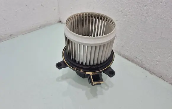 Alfa Romeo Giulia Heater fan/blower 5W0431000