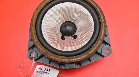 Toyota Avensis Verso Subwoofer speaker 86160-05180