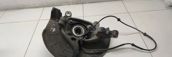 Fiat 500X Front wheel hub spindle knuckle
