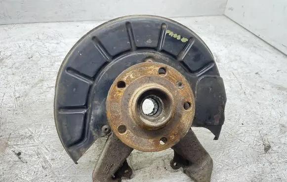 Skoda Octavia Mk2 (1Z) Front wheel hub