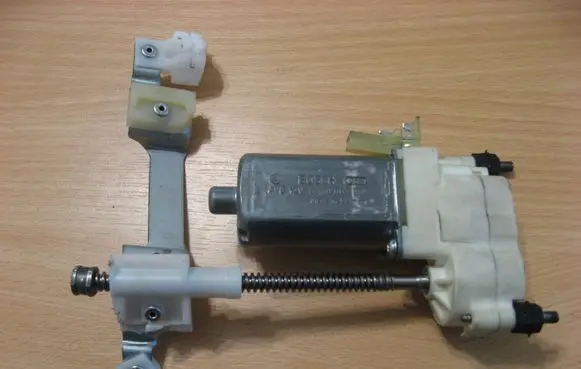 Bentley Flying Spur Seat adjustment motor 0130002909