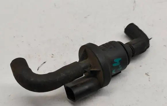 Mercedes-Benz A W168 Valve vacuum 0280142328 A0004764532 0004764532