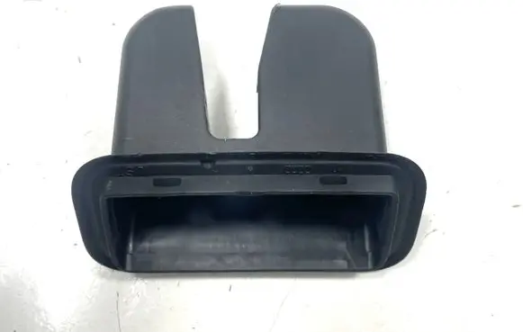 Audi A4 S4 B7 8E 8H Tailgate/boot lid lock trim 4E0827520B01C