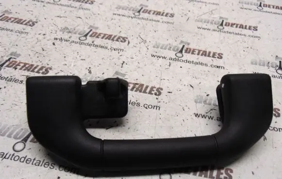 Mercedes-Benz E W212 Rear interior roof grab handle A2048100151