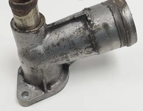 Jeep Cherokee III KJ Engine coolant pipe/hose A6422030131
