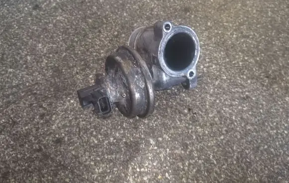 Ford Mondeo Mk III EGR valve