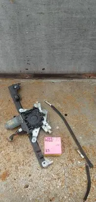 Volkswagen Polo IV 9N3 Front door window regulator with motor 6Q1837462