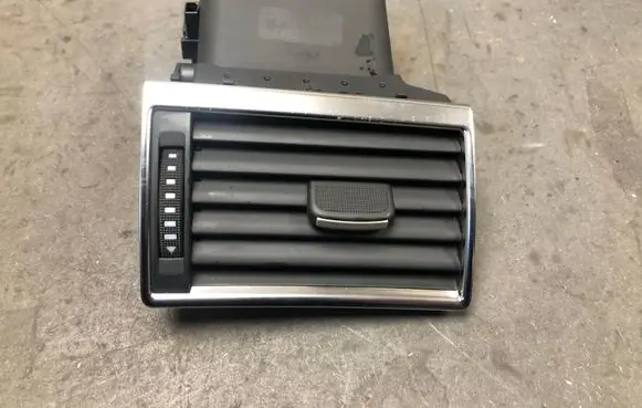 Audi A8 S8 D3 4E Dashboard side air vent grill/cover trim 4E0820902