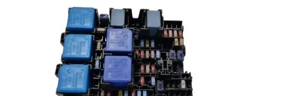 Dacia Sandero Fuse box set