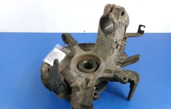 Skoda Fabia Mk1 (6Y) Front wheel hub spindle knuckle