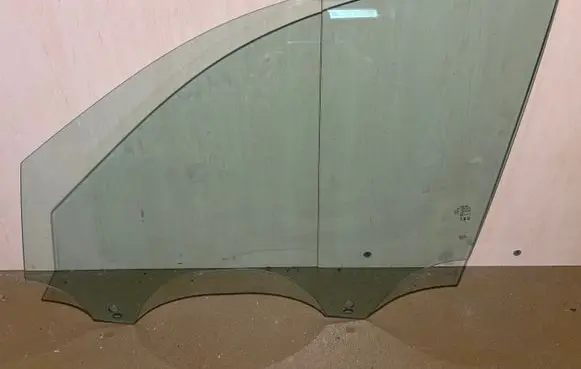 Skoda Kodiaq II Front door window glass four-door 571845201