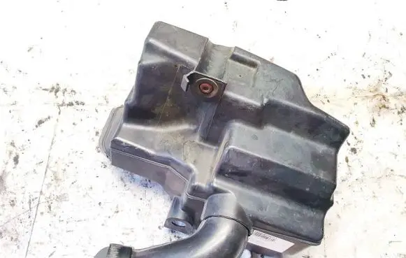 Ford Focus C-MAX Intake resonator 3m519f763na 3m51-9f763-na