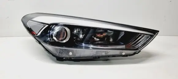 Hyundai Tucson TL Headlight/headlamp 92102D7100