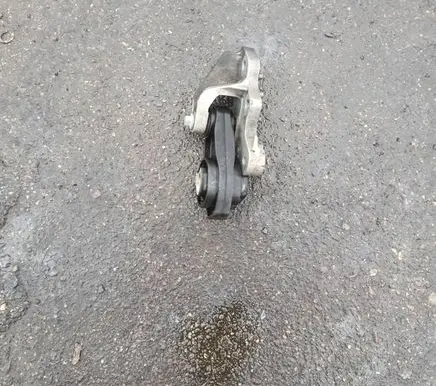 Ford Puma Engine mount bracket l1bg6p082bb