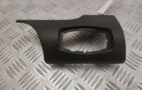 Ford Mustang VI Dashboard glove box trim FR3B13D168A