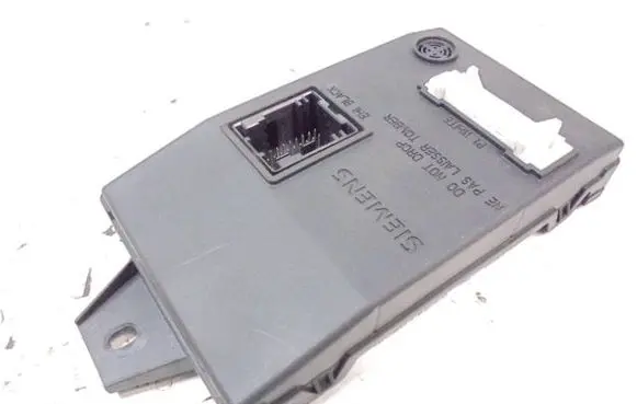 Dacia Logan I Other control units/modules 8200296328B