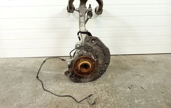 Mercedes-Benz GLC X253 C253 Front wheel hub spindle knuckle ZWROTNICAPPGLC