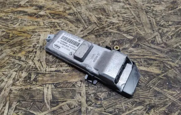 BMW 7 F01 F02 F03 F04 Seat belt height adjuster 6135920271801 1090026791
