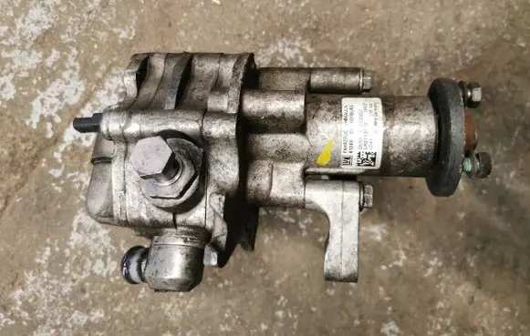 BMW X5 E70 Power steering pump 678100902 LH2113704