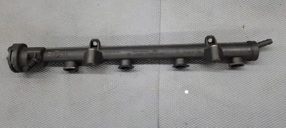Volkswagen Polo III 6N 6N2 6NF Fuel main line pipe 030133319L