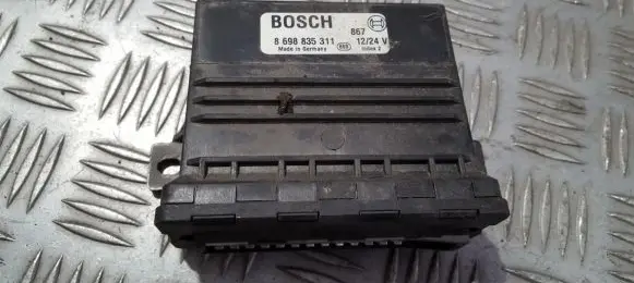 Audi A8 S8 D2 4D Parking PDC control unit/module 8698835311