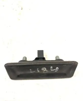 Skoda Octavia Mk2 (1Z) Tailgate trunk handle 