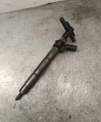 BMW 5 E60 E61 Fuel injector 0445116001