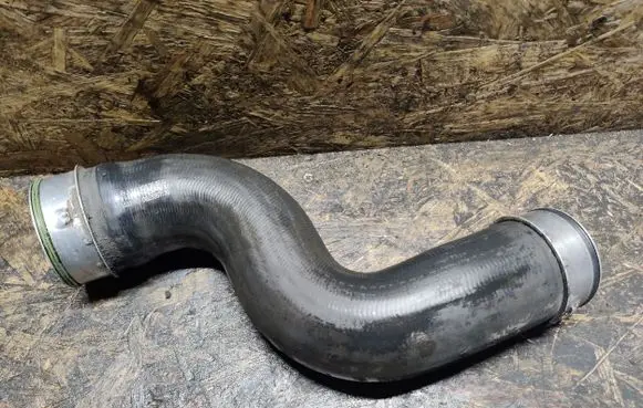 Mercedes-Benz E W211 Intercooler hose/pipe A2115282882