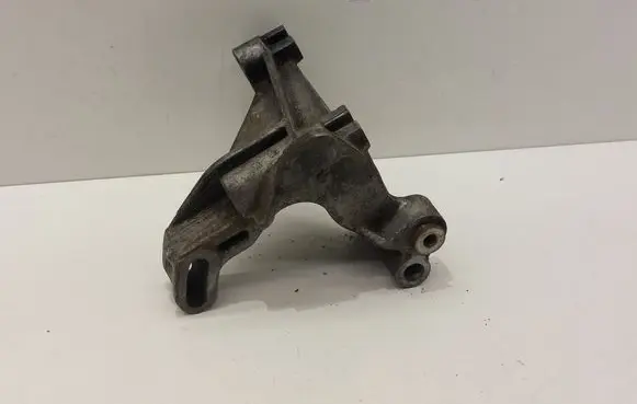 Volkswagen Golf II Power steering pump mounting bracket 028145531 028145531C