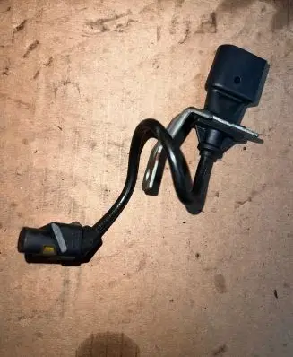 BMW X5 E53 Crankshaft position sensor 0281002