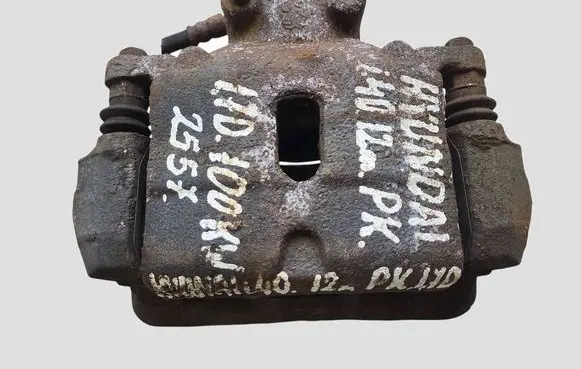 Hyundai i40 Front brake caliper