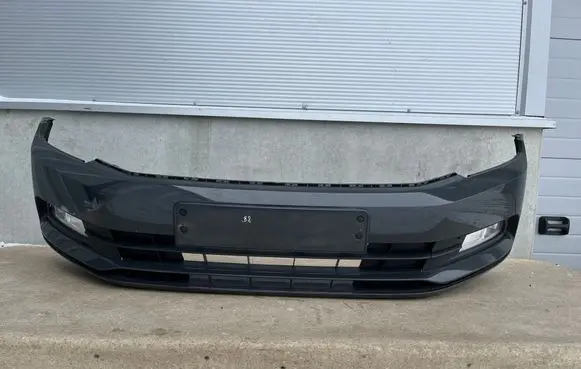 Volkswagen PASSAT B8 Front bumper LI7F