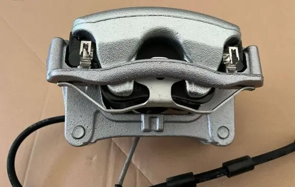 Volkswagen Golf VIII Front brake caliper 5WA615106CK