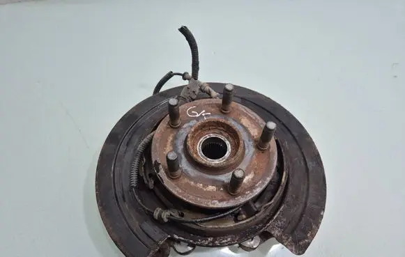 Jeep Grand Cherokee Rear wheel hub