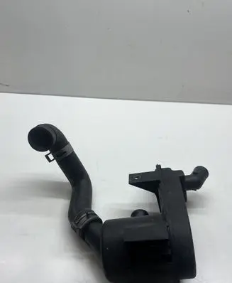 Ford Focus Breather/breather pipe/hose XS4Q6A785AB