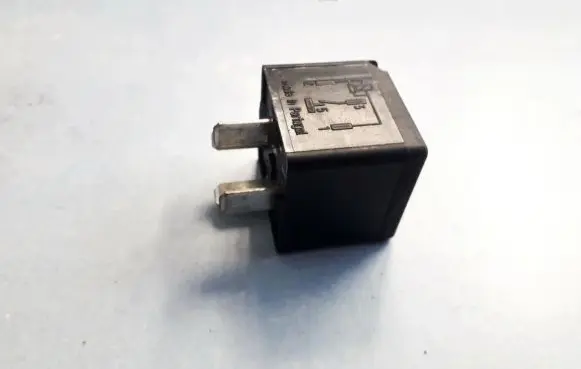 Ford Focus Other relay 5M5T14B192CA V23136-B1-X66